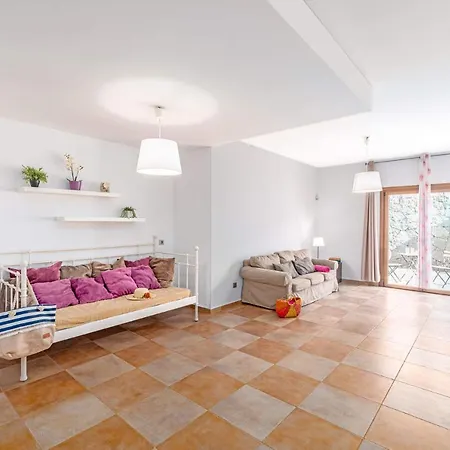 Villa Inma Calero By